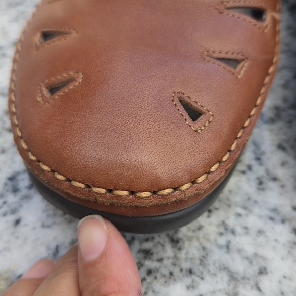 SAS Women's Roamer Slip On Loafer Chestnut Sz 9 Leather - Picture 4 of 16